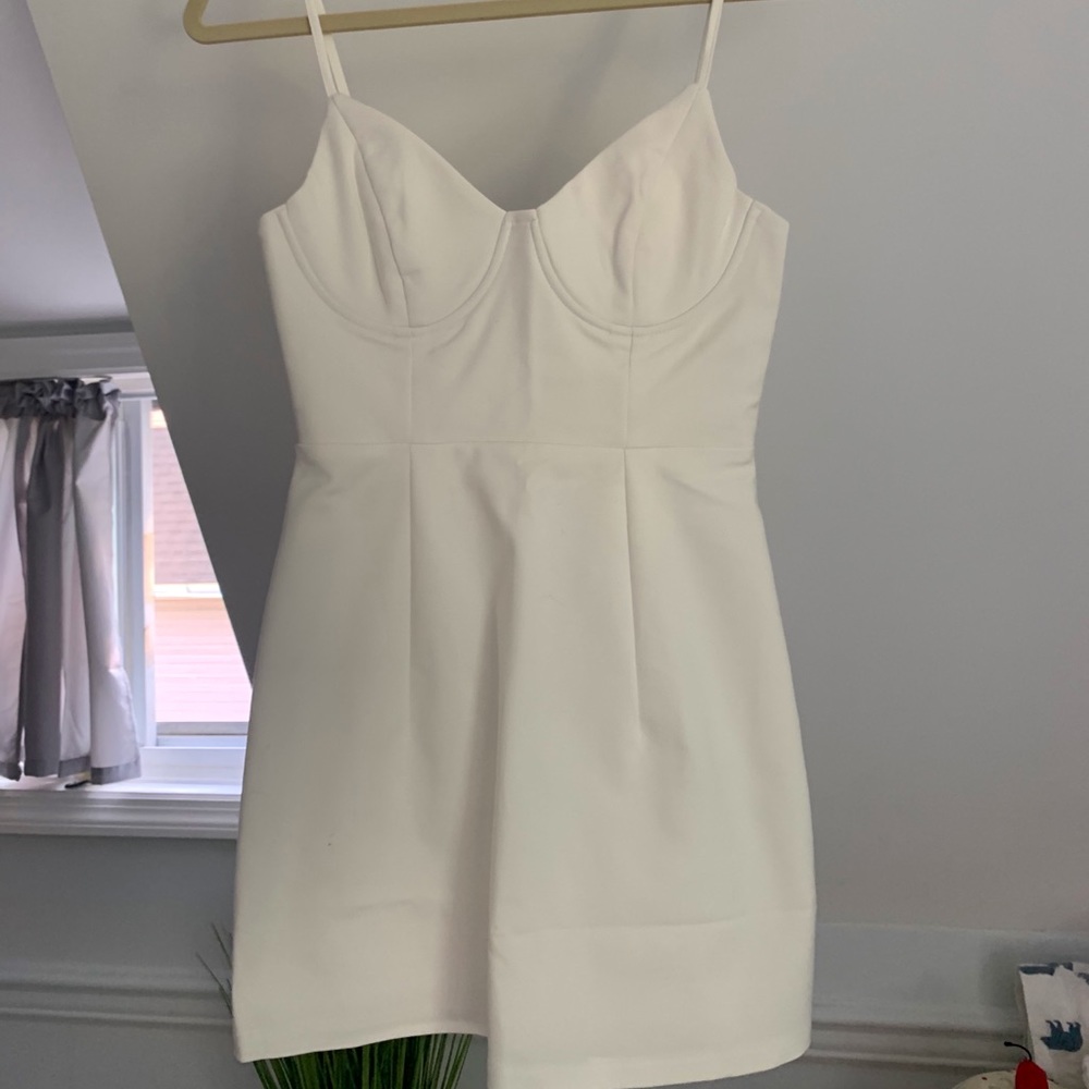 Novella mini dress white
